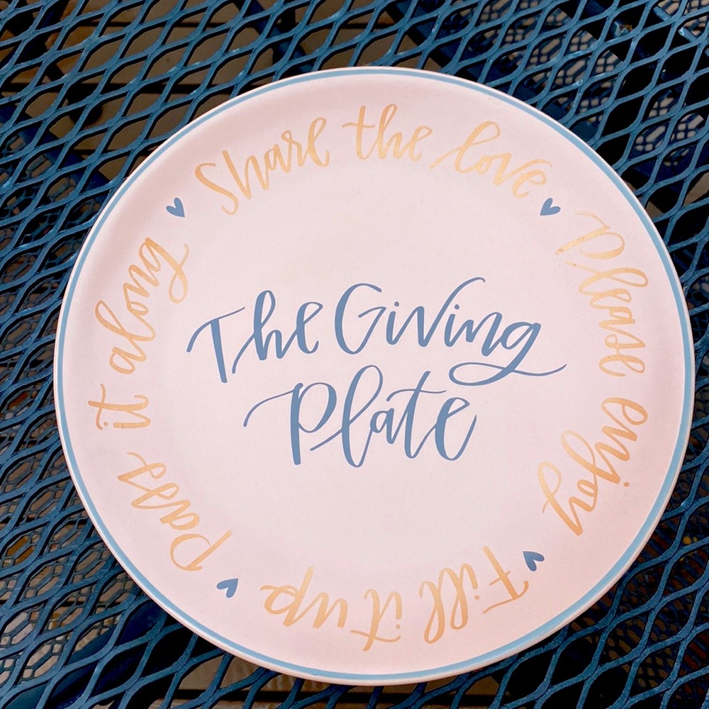 Giving Plate 10” NWT